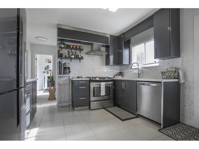 1514 Dublin St, New Westminster 17