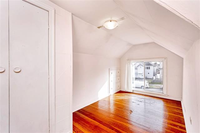 3069 Kitchener St, Vancouver East 22