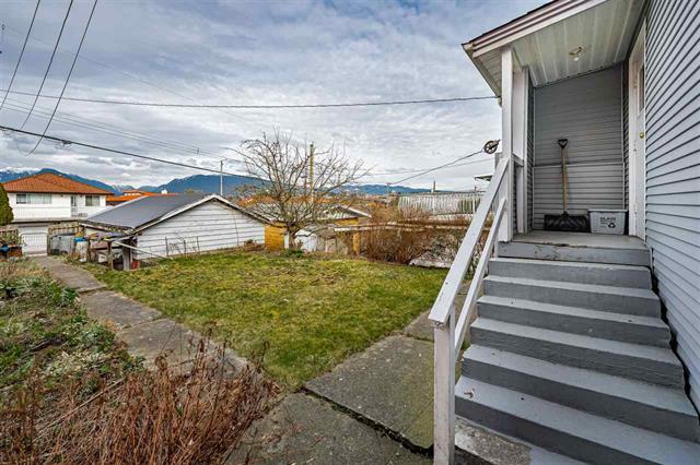 3069 Kitchener St, Vancouver East 28