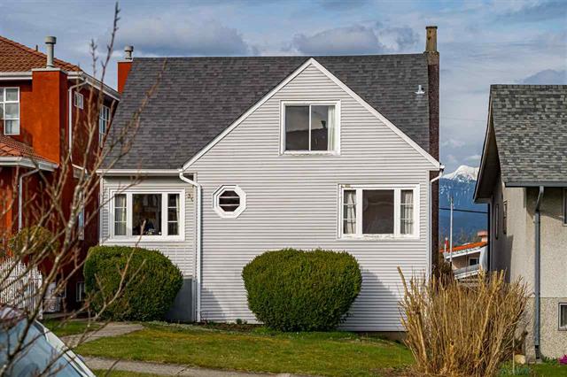 3069 Kitchener St, Vancouver East