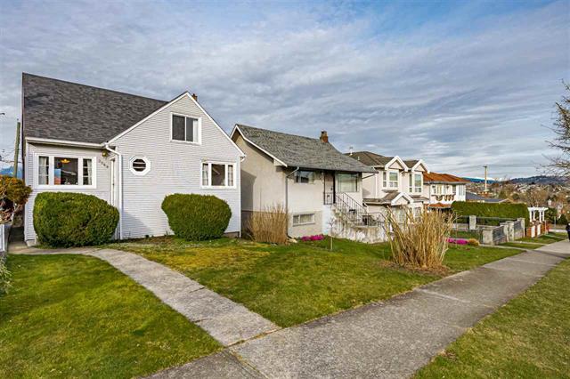 3069 Kitchener St, Vancouver East 2