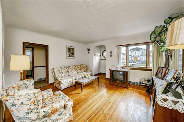 3069 Kitchener St, Vancouver East 6