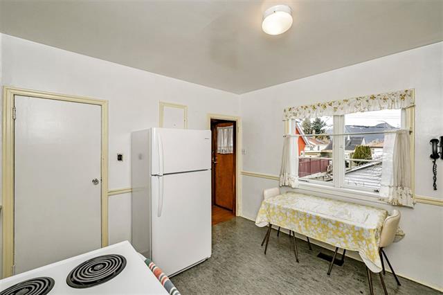 3069 Kitchener St, Vancouver East 12