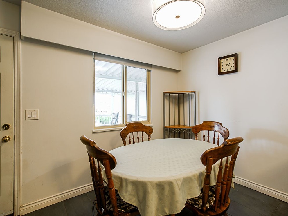 7776 7778 4th St, Burnaby 14