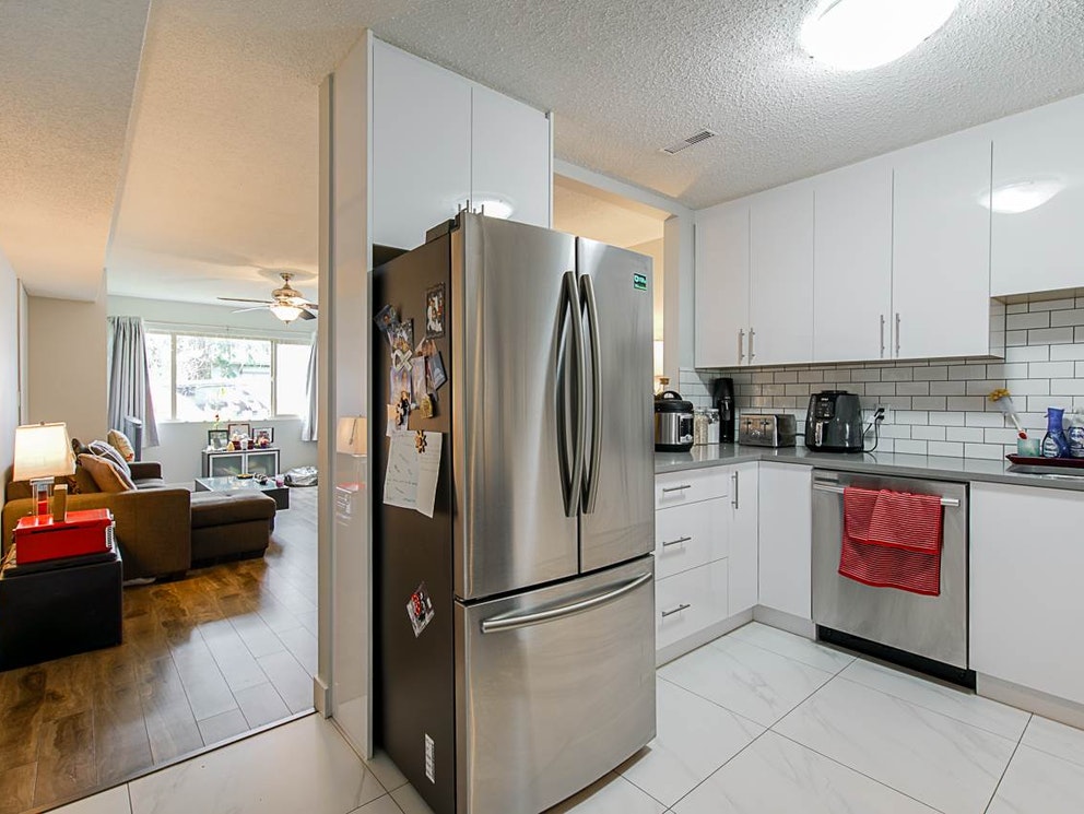 7776 7778 4th St, Burnaby 30