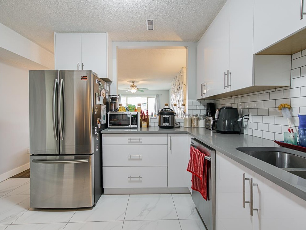 7776 7778 4th St, Burnaby 32