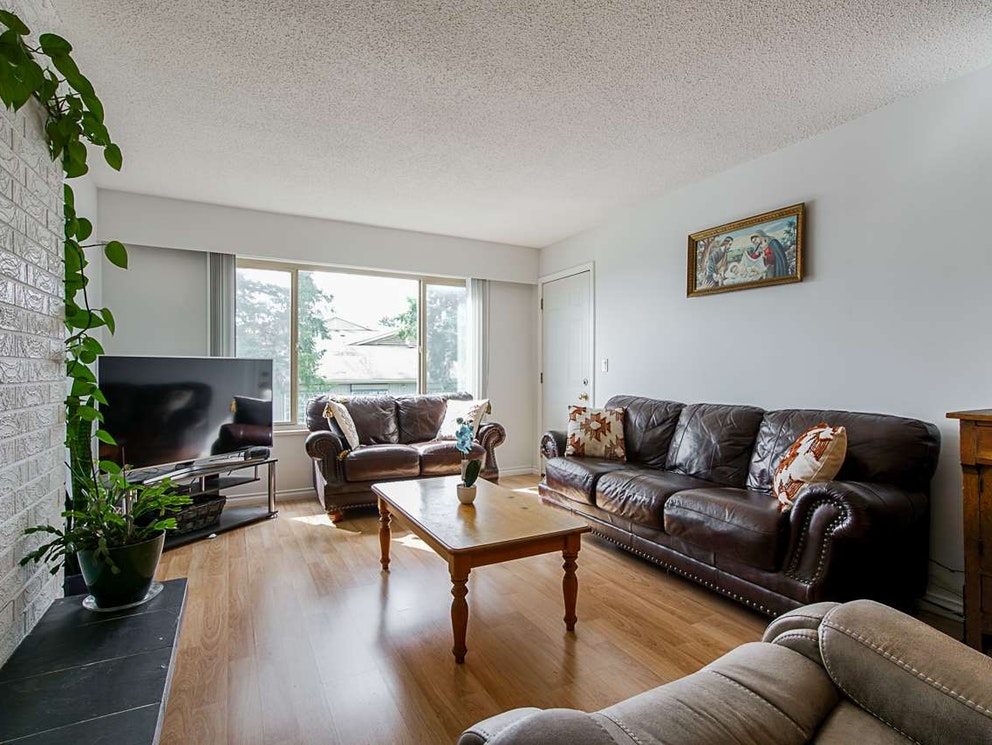 7776 7778 4th St, Burnaby 8