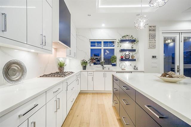 8151 13th Ave, Burnaby 14