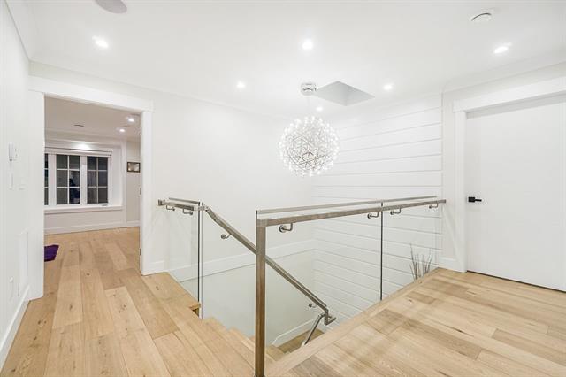 8151 13th Ave, Burnaby 23