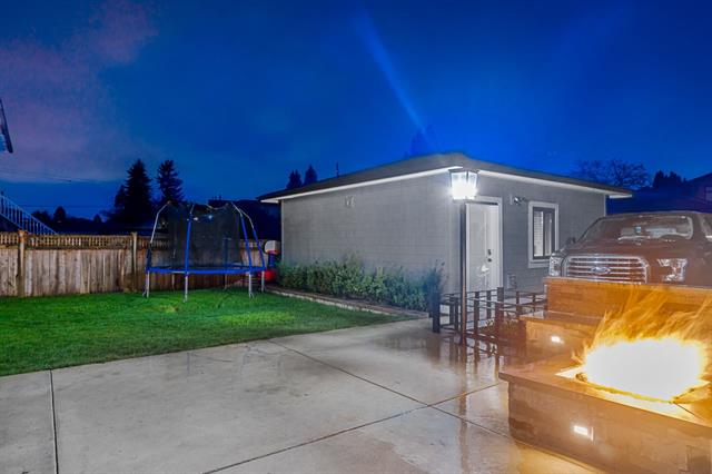 8151 13th Ave, Burnaby 34