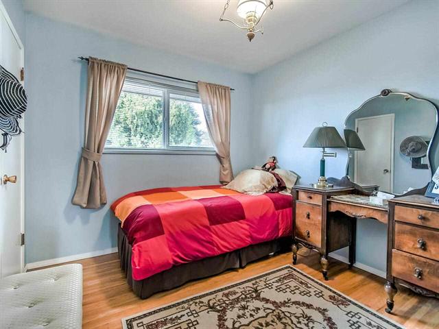 8227 13th Ave, Burnaby 15