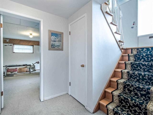 8227 13th Ave, Burnaby 19