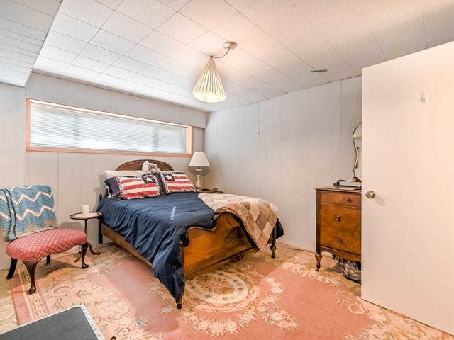 8227 13th Ave, Burnaby 20