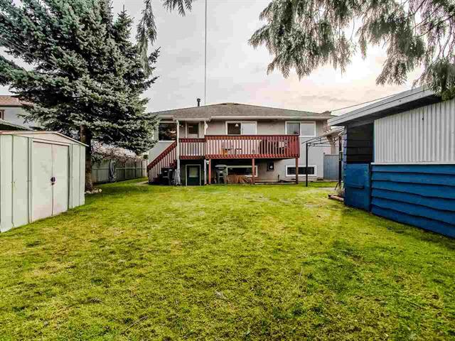 8227 13th Ave, Burnaby 27