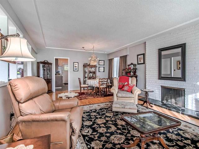 8227 13th Ave, Burnaby 6