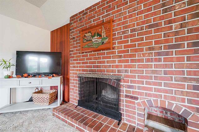 8657 Armstrong Ave, Burnaby East 9