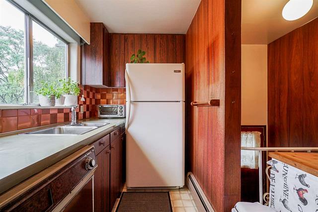 8657 Armstrong Ave, Burnaby East 16