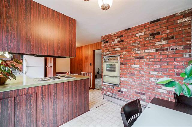 8657 Armstrong Ave, Burnaby East 18