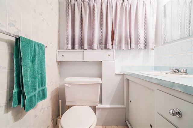 8657 Armstrong Ave, Burnaby East 28