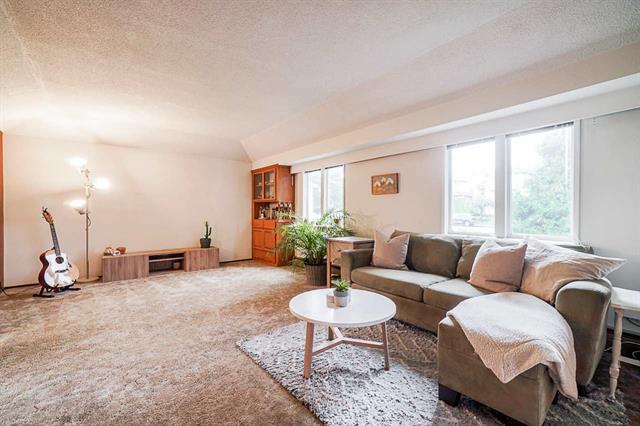 8657 Armstrong Ave, Burnaby East 4