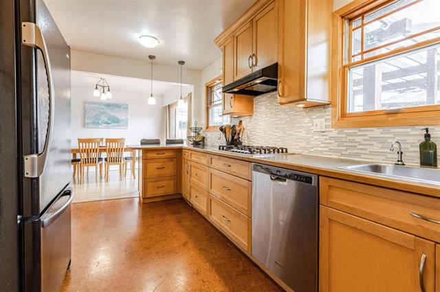 8742 Armstrong Ave., Burnaby East 9
