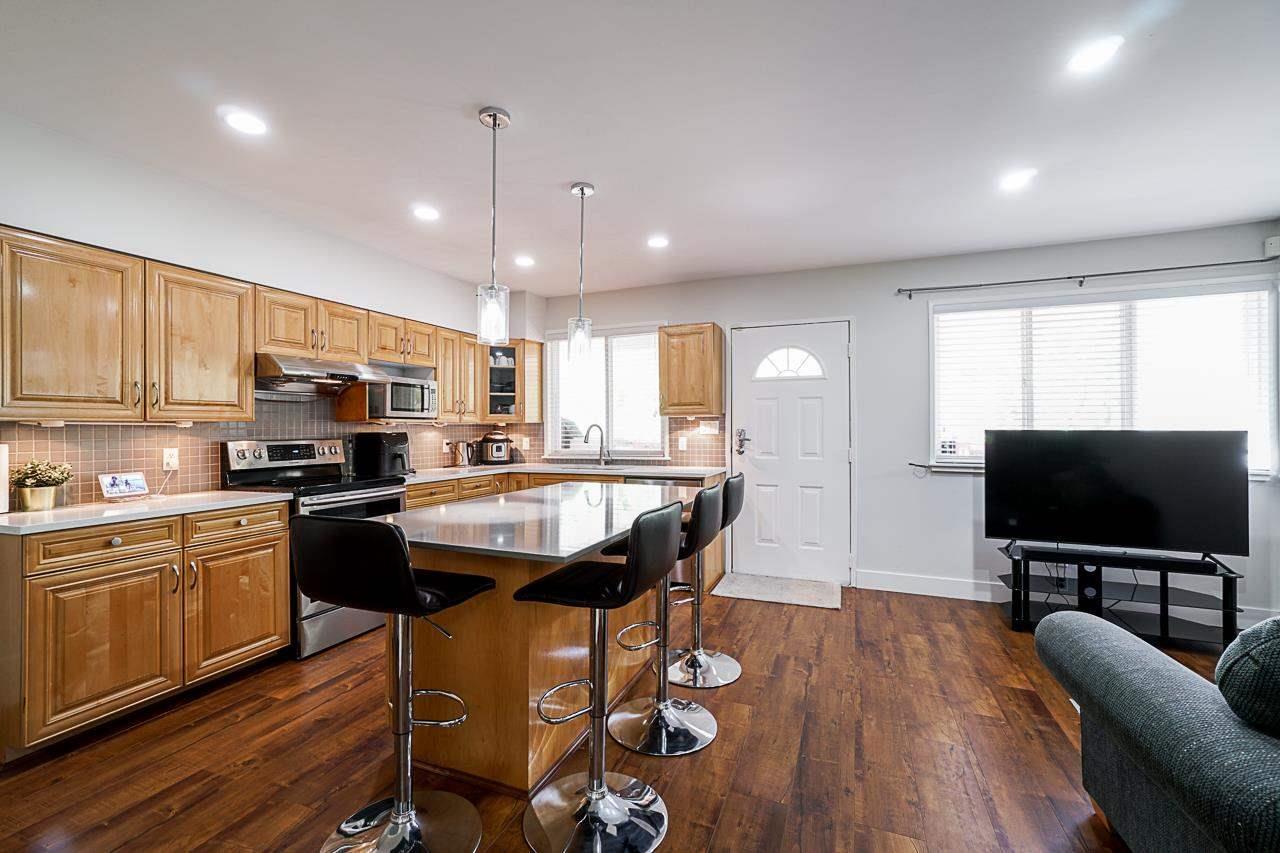 8270 Wedgewood St, Burnaby South 9