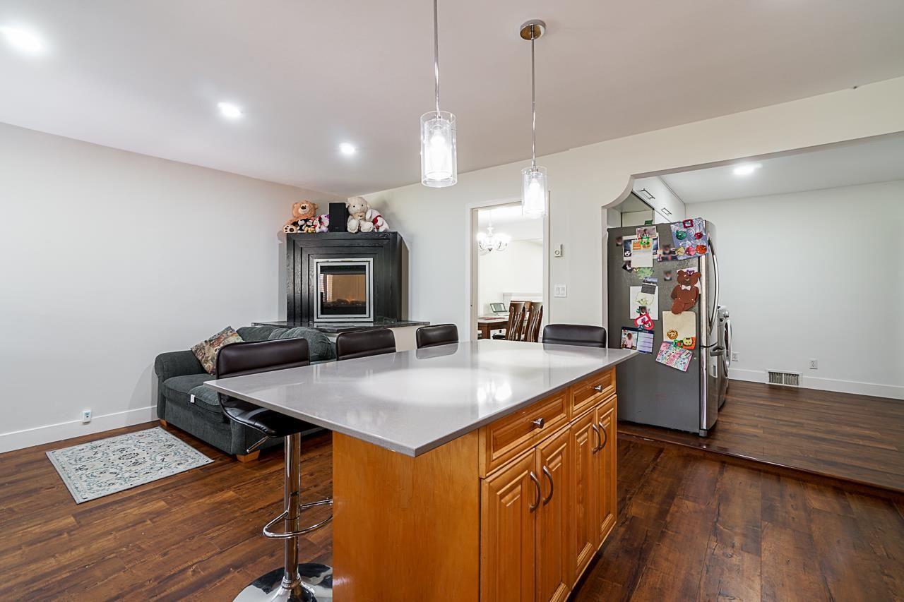 8270 Wedgewood St, Burnaby South 13