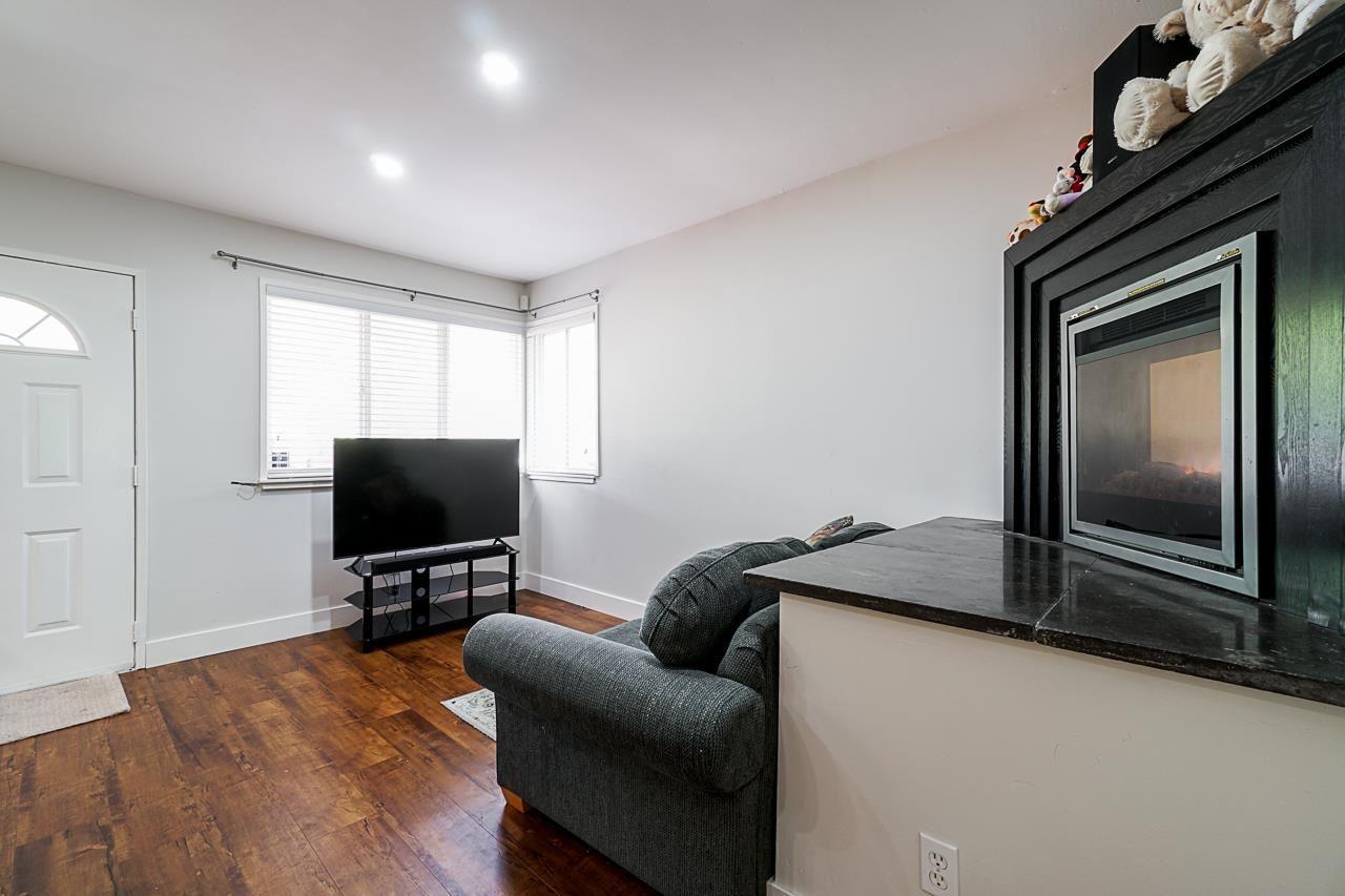 8270 Wedgewood St, Burnaby South 18