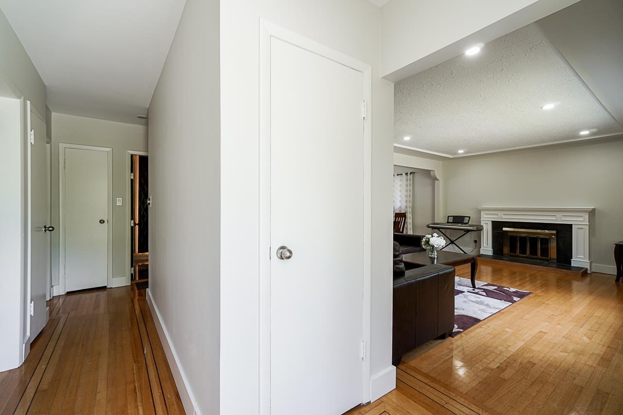 8270 Wedgewood St, Burnaby South 6