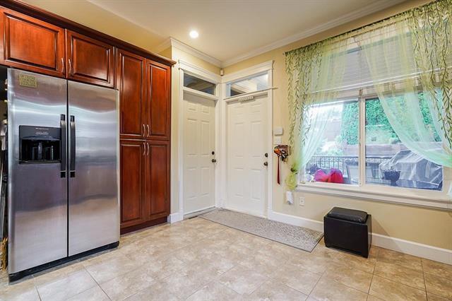 8125 10th Ave, Burnaby East 17