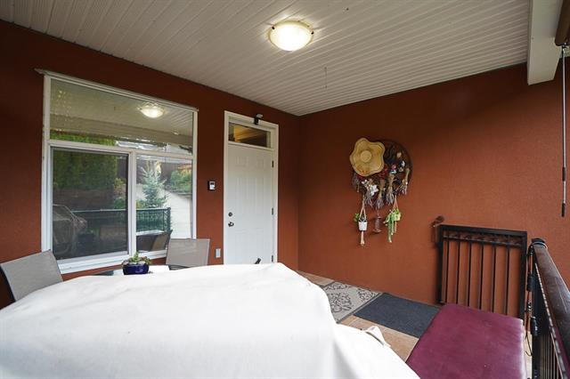 8125 10th Ave, Burnaby East 32