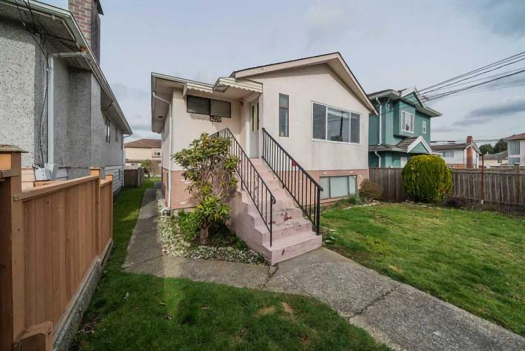 6279 Imperial Street, Burnaby South