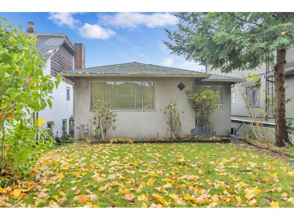 3576 E Pender Street, Vancouver East 2