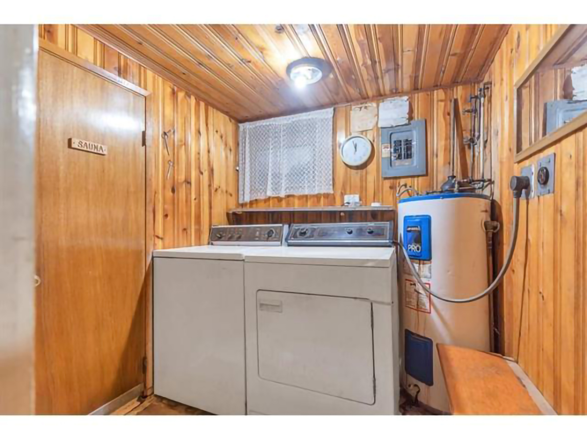 3576 E Pender Street, Vancouver East 14