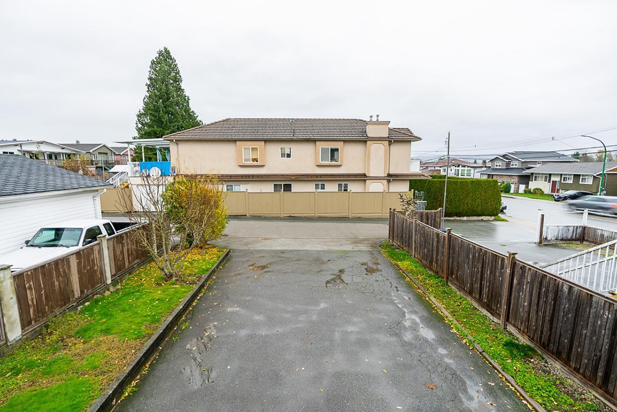 6279 Imperial Street, Burnaby South 26