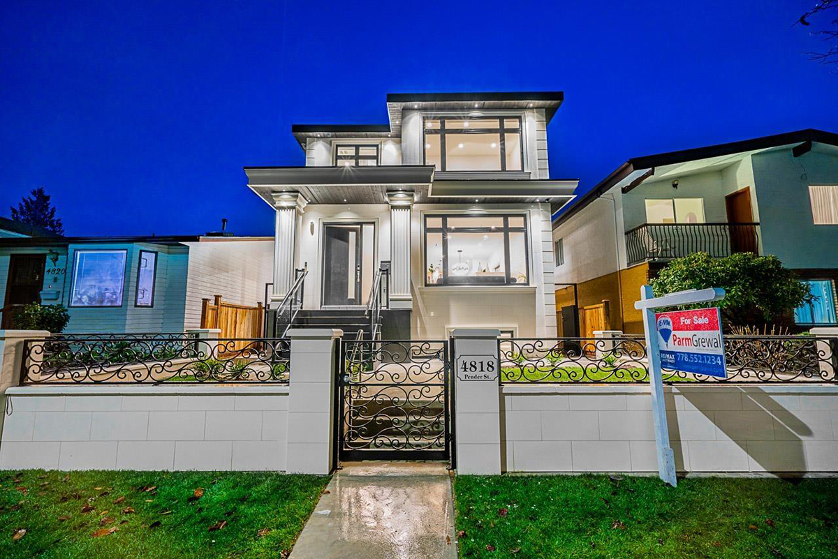 4818 Pender Street, Burnaby North