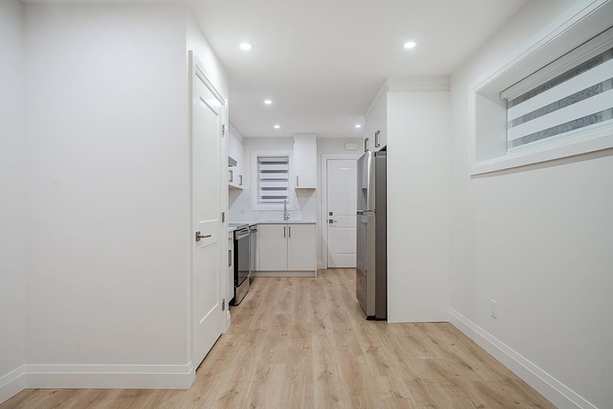 4818 Pender Street, Burnaby North 36