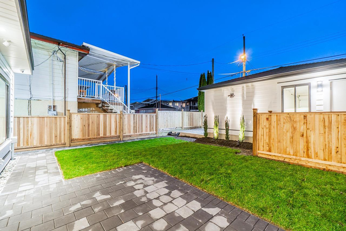 3210 CHARLES ST, Vancouver East 31