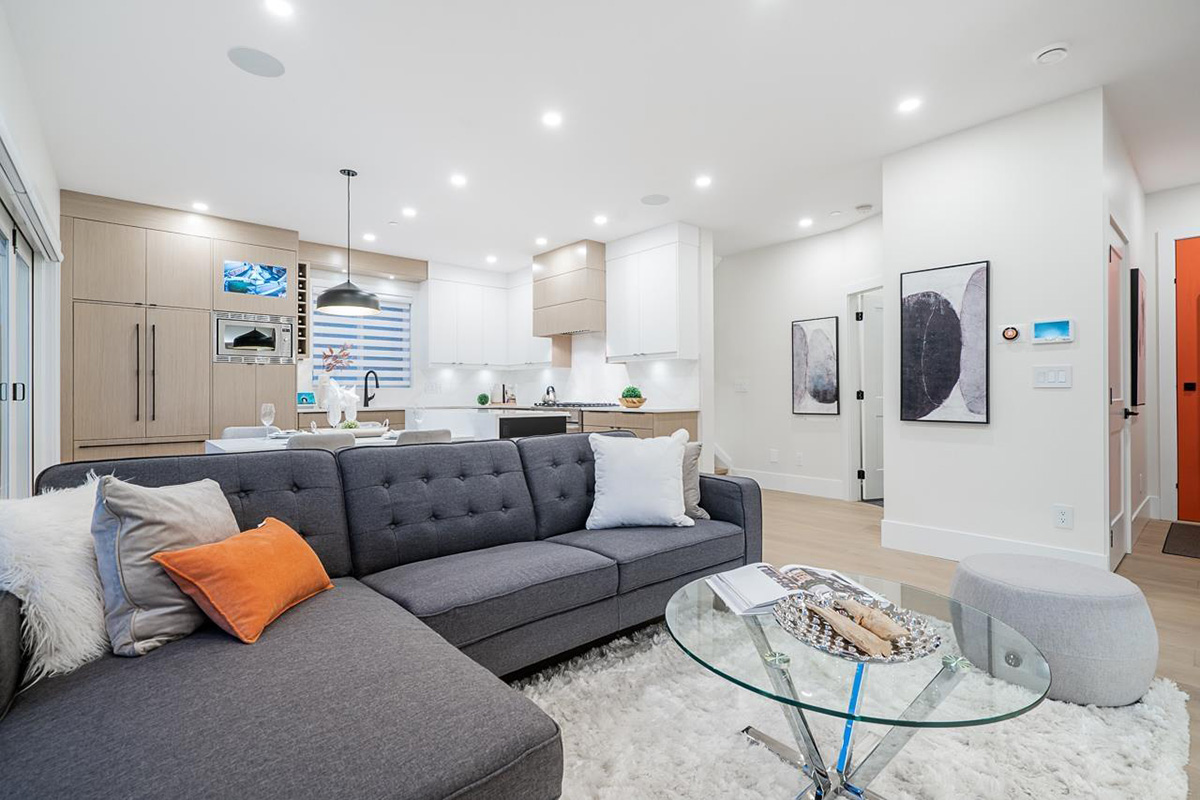 3210 CHARLES ST, Vancouver East 5