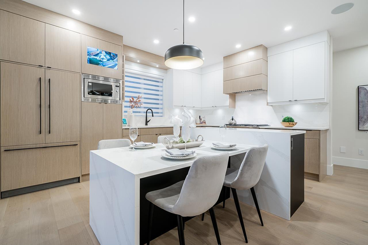 3210 CHARLES ST, Vancouver East 8