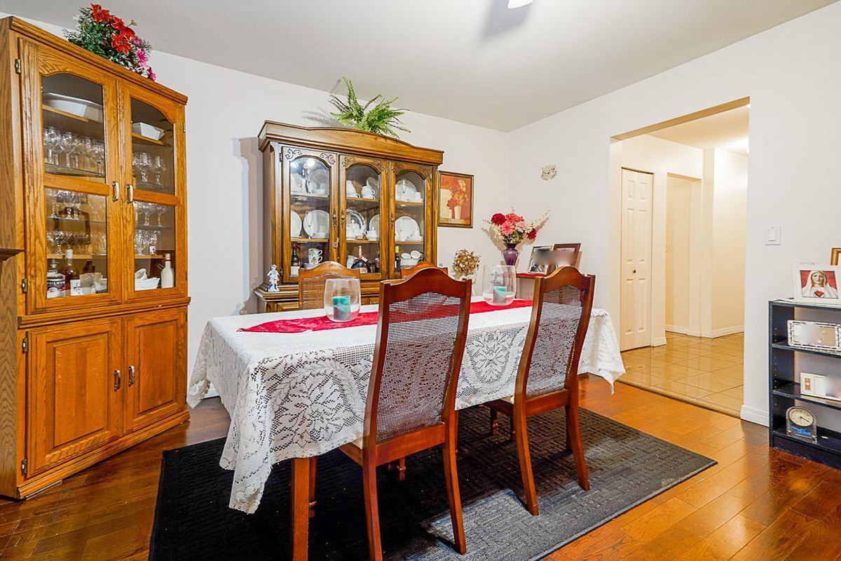 4849 Canada Way, Burnaby North 11