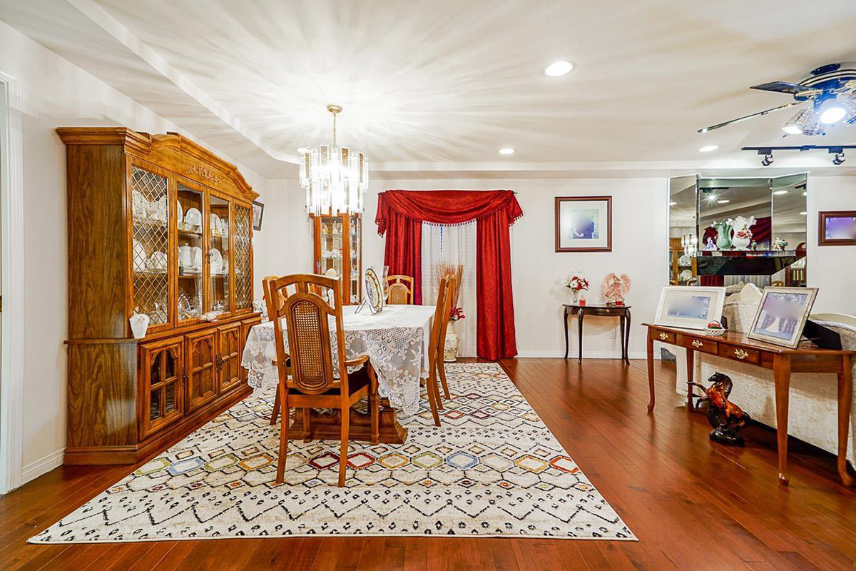 4849 Canada Way, Burnaby North 13