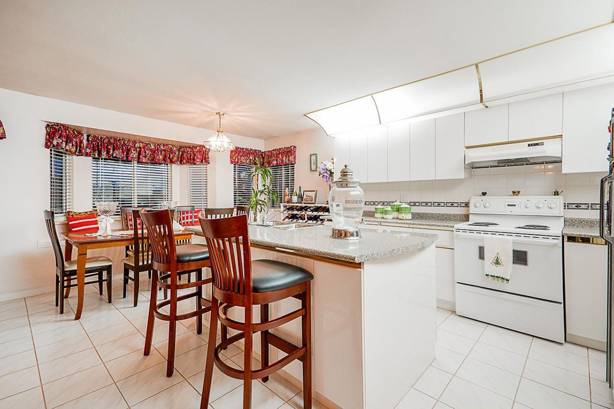 4849 Canada Way, Burnaby North 22