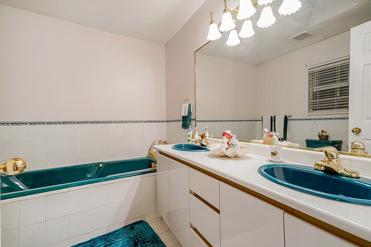 4849 Canada Way, Burnaby North 26