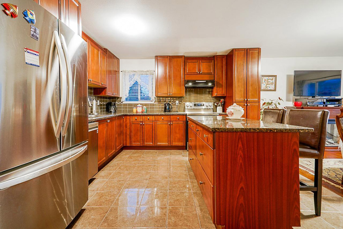 4849 Canada Way, Burnaby North 3
