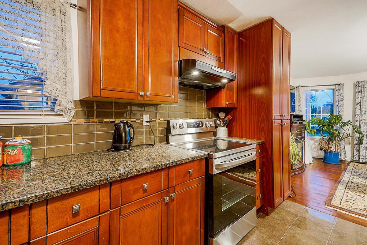 4849 Canada Way, Burnaby North 6