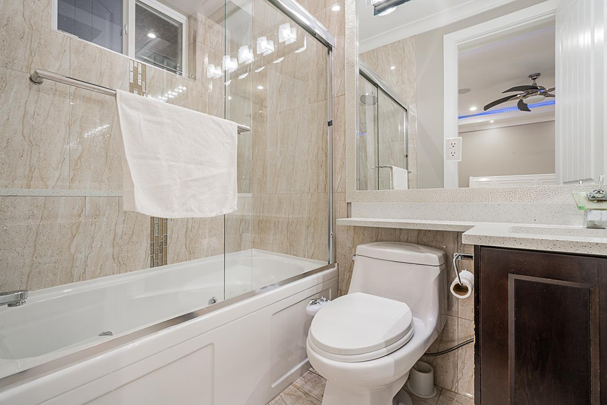 7969 16th Avenue, Burnaby East 17
