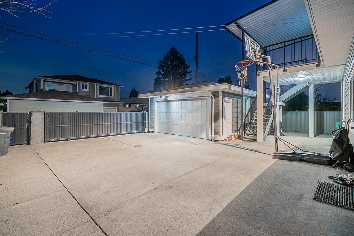 7969 16th Avenue, Burnaby East 30
