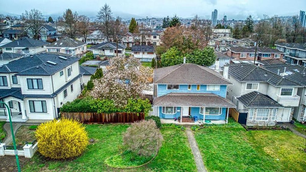 3775 Elmwood Street, Burnaby