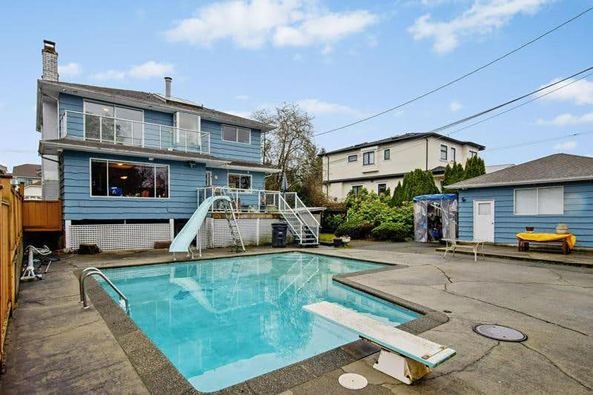 3775 Elmwood Street, Burnaby 4